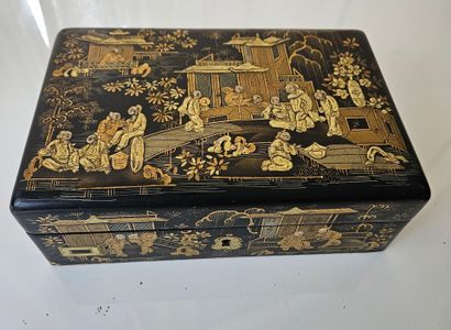 CHINA 
Set of eleven lacquered wooden boxes...
