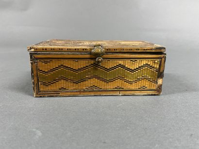 Small rectangular box decorated with a fisherman's...