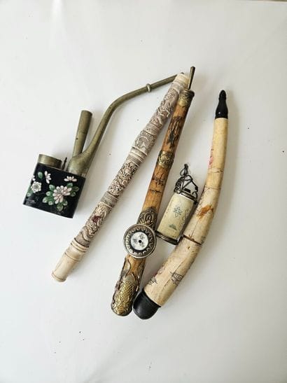 CHINA
Set of two opium pipes made of bone...