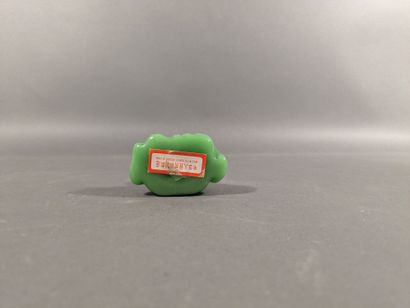 Smiling seated Buddha in imitation jade pâte...