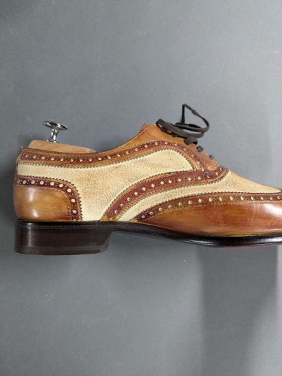 GERARD SENE
Two pairs of men's leather shoes,...