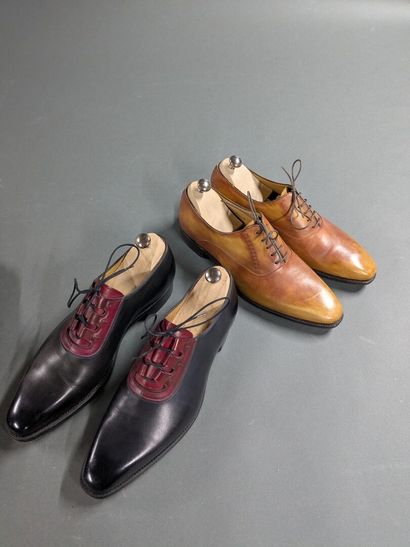 CARLOS SANTOS
Two pairs of men's leather...