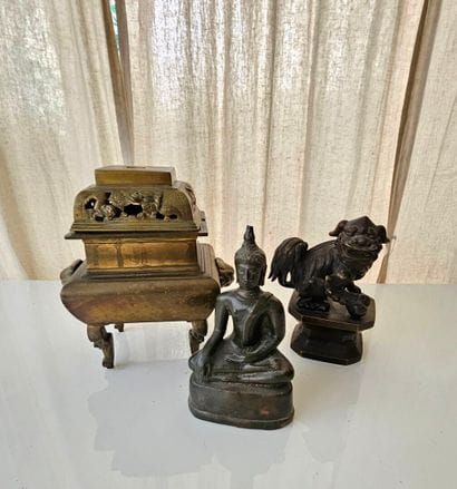 60
CHINA THAILAND
Seated Buddha, Height:...