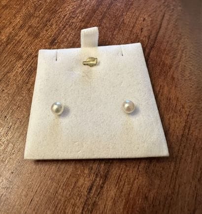 Pair of 18K yellow gold (750‰) stud earrings,...