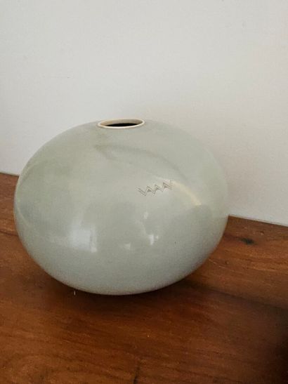 Two modern porcelain vases in the 