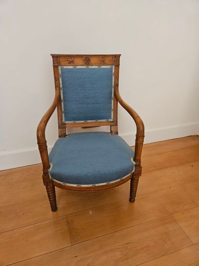 Children's armchair with a straight back...