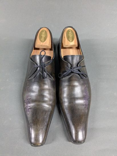 GERARD SENE
Two pairs of men's leather shoes,...