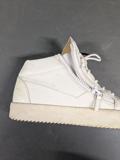 GIUSEPPE ZANOTTI 
Two pairs of men's sneakers,...
