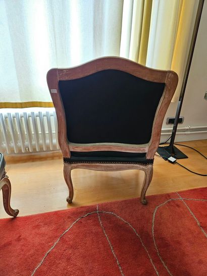 Pair of armchairs with flat backs, made of...