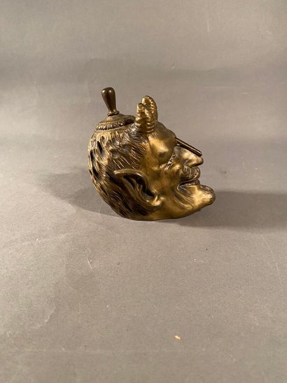 RONSON
Pyrogen depicting a devil's head in...