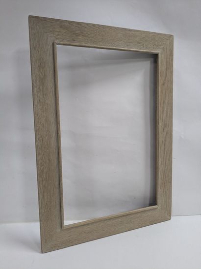 Set of eight frames

Dimensions:
97 x 116...