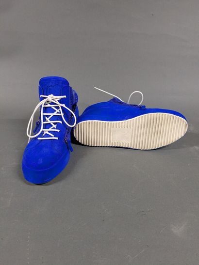 GIUSEPPE ZANOTTI 
Two pairs of men's sneakers,...