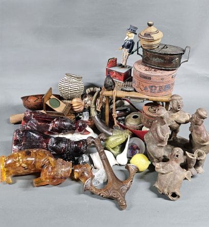 Assortment of trinkets and travel souvenirs...