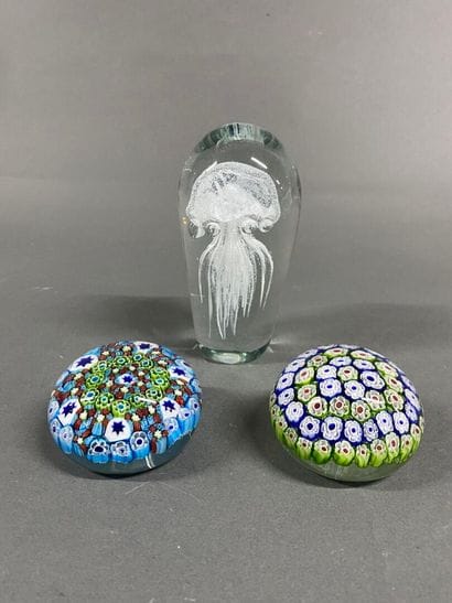 Set consisting of two sulfides and a blown-glass...