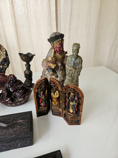 CHINA
Assortment of various items: Buddha...