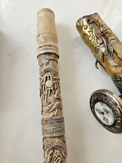 CHINA
Set of two opium pipes made of bone...