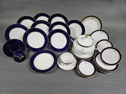 Sèvres 
Set of nine dinner plates and one...