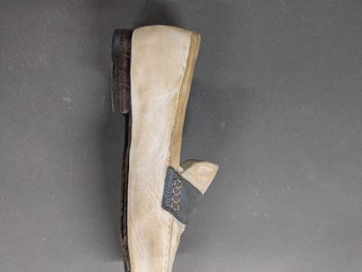 DOLCE GABBANA, ALBERTO GUARDIAN
Two pairs...