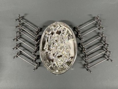 Set including 12 metal knife holders, 24...