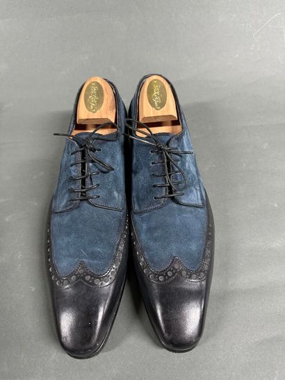 SANTONI
Two pairs of shoes, including a pair...