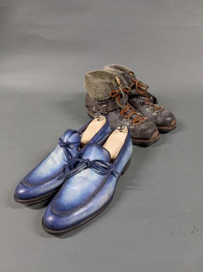 SHABBY CHIC, JMLEGAZEL
Two pairs of men's...