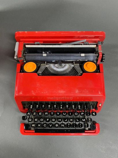 Olivetti 
Valentine S Typewriter