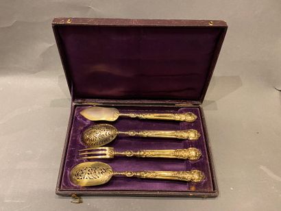 Set includes: 
- Vermeil dessert set 
- 6...