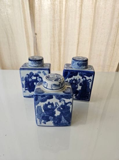 CHINA
Three rectangular porcelain vases with...