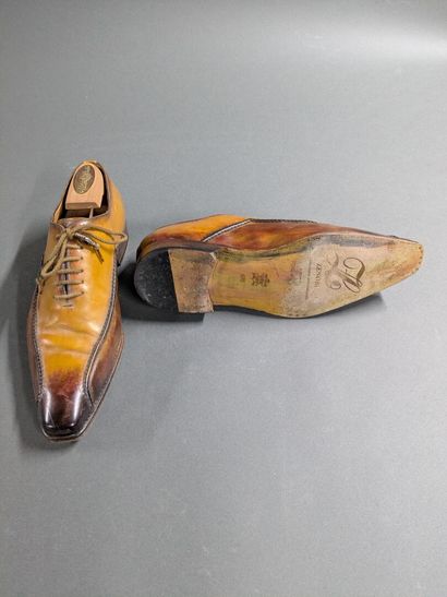 ZENOBI, PAULUS BOLTEN 
Two pairs of men's...