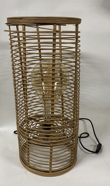 Modernist tubular wicker lamp 
H. 62 cm