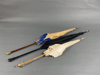 Set of three parasols with wooden handles,...