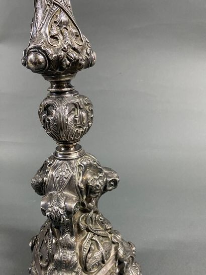 Large silver plated metal tripod candlestick,...