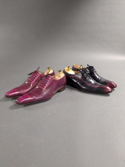 HENRIQUE ENKO
Two pairs of men's leather...