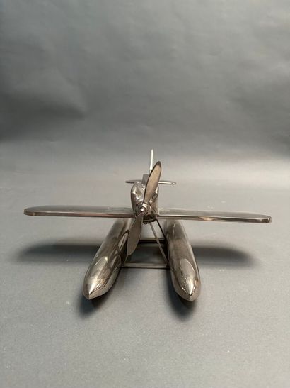 Chrome-plated metal seaplane
H: 19.5 cm;...