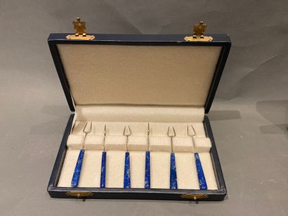 Set includes: 
- Vermeil dessert set 
- 6...