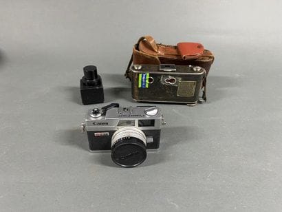 Set of cameras including a Voigtlander bellows...