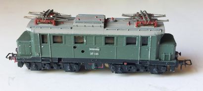 MÄRKLIN SE800, motrice allemande, type fausse...
