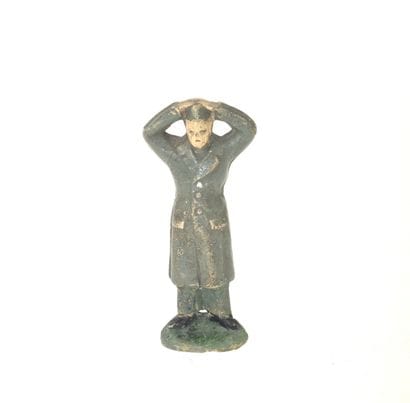 Fabrication inconnue : Soldat US (?) se rendant,...
