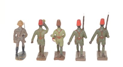 DURSO & F.B : 5 figurines en composition,...