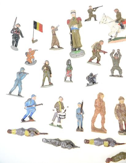 CLAIRON/ELASTOLIN & divers : 40 figurines...