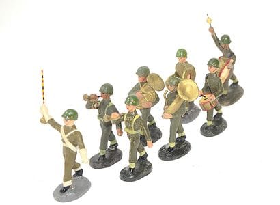 DURSO : 8 musiciens de l'armée Belge au défilé,...