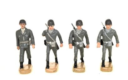 LEYLA (Allemagne) : 7 soldats Allemands de...