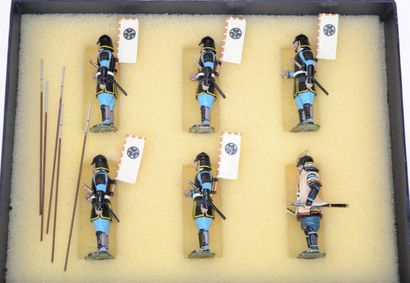 MONARCH Collectors Figures : Boite de 6 Samouraïs...