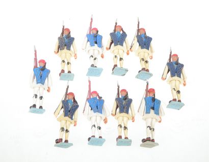 AOHNA (Grèce) : 19 figurines en plastique...
