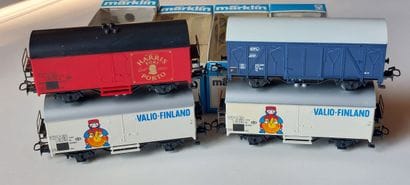 MÄRKLIN set de (4) wagons publicitaires ...