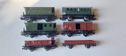 MÄRKLIN lot de (6) wagons