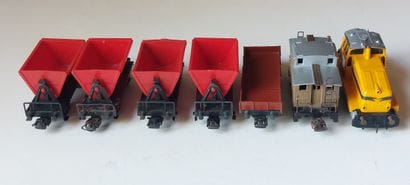 MÄRKLIN set de 7 pcs - une loco diesel, 6...