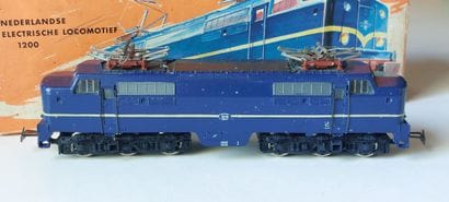 HAMO/MÄRKLIN réf 8351, motrice hollandaise,...