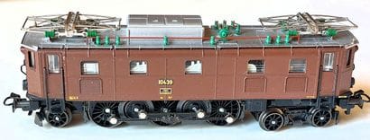 MÄRKLIN 3351 motrice allemande, 132, brune...
