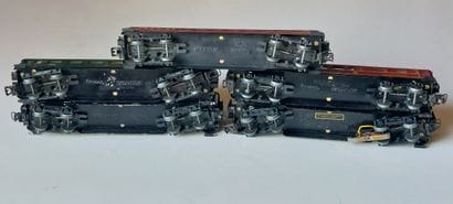 MÄRKLIN (5) voitures-voyageurs, années 57/58,...